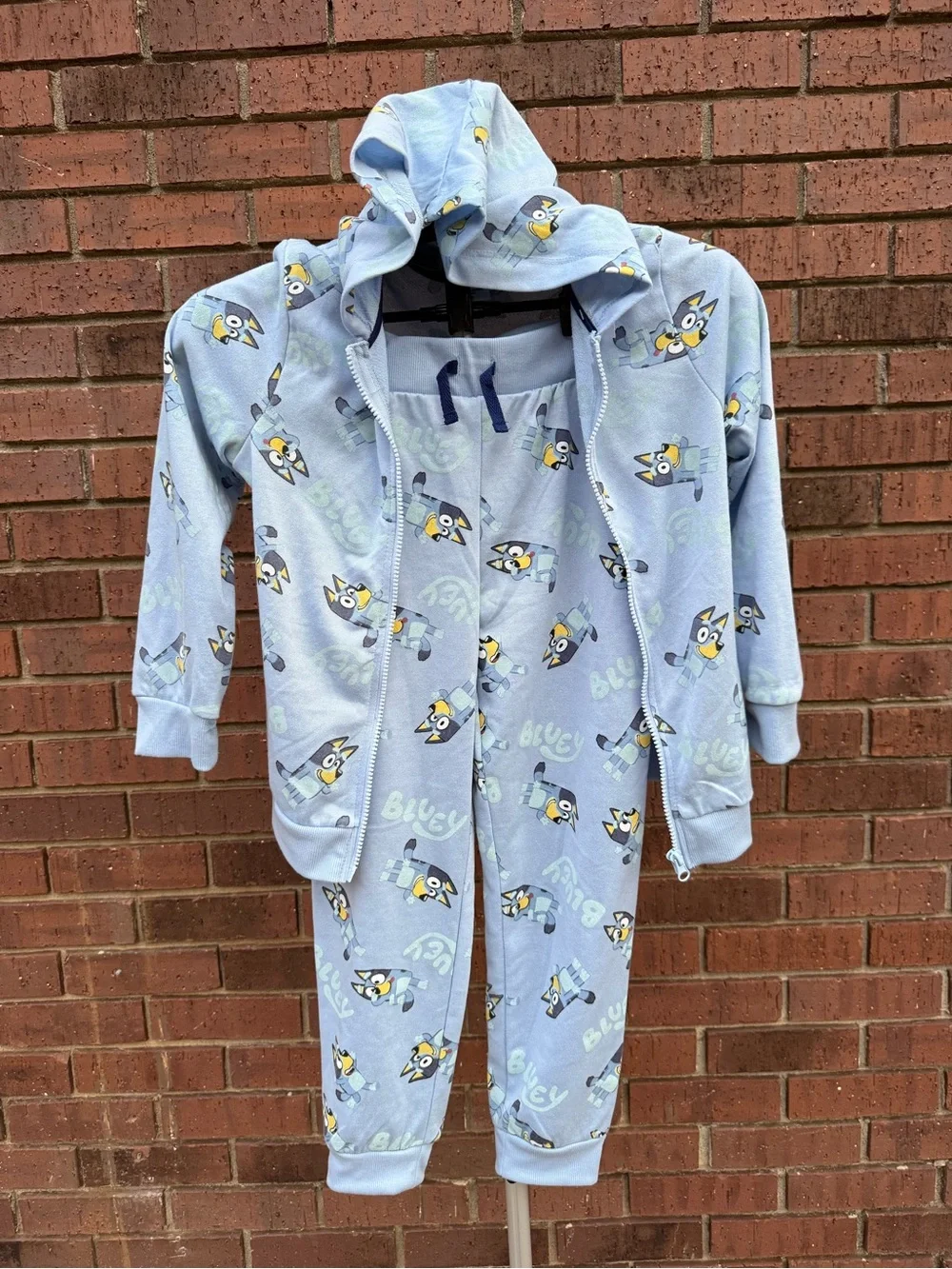Bluey Kids Zip Up Hoodie Jogger Pants Set Light Blue Tracksuit Size 8 Unisex Dog